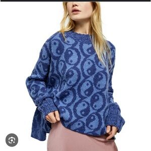 Free People OVERSIZED pullover Yin Yang sweater Large L OB1043828